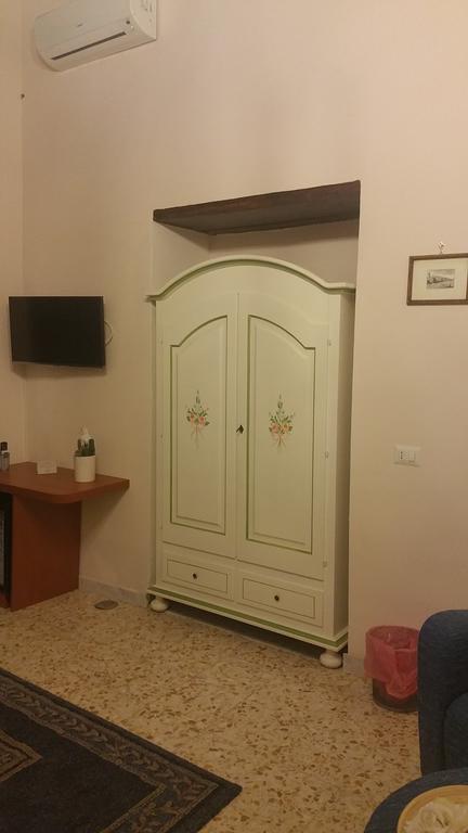 Rochel Bed & Breakfast 3*
